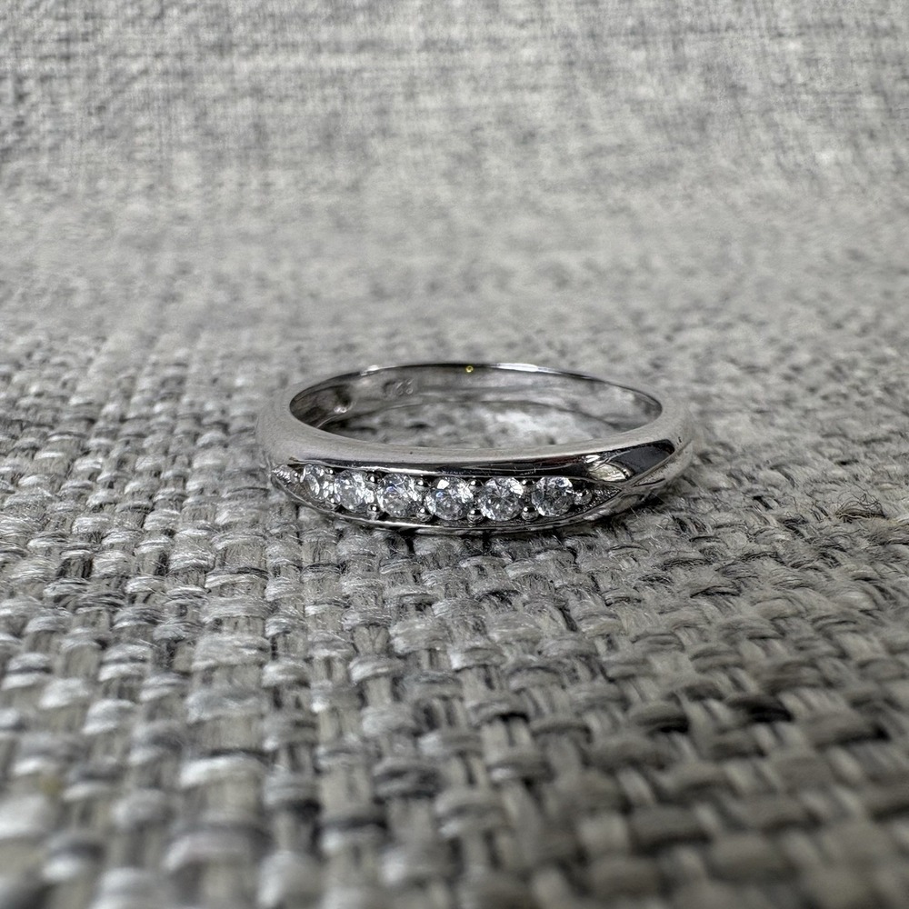 925‎ Sterling Silver Cubic Zirconia Stackable Channel Set Band Ring Size 8